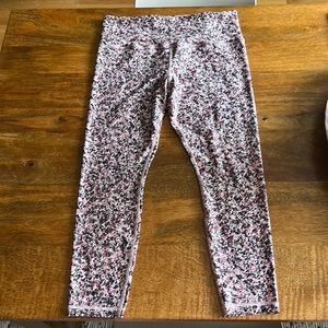 Athleta legging (7/8) elation. Size Large